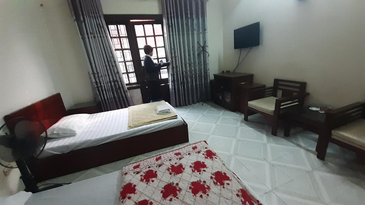 Oyo 681 Hoang Lan Guesthouse Hanoi Exterior foto